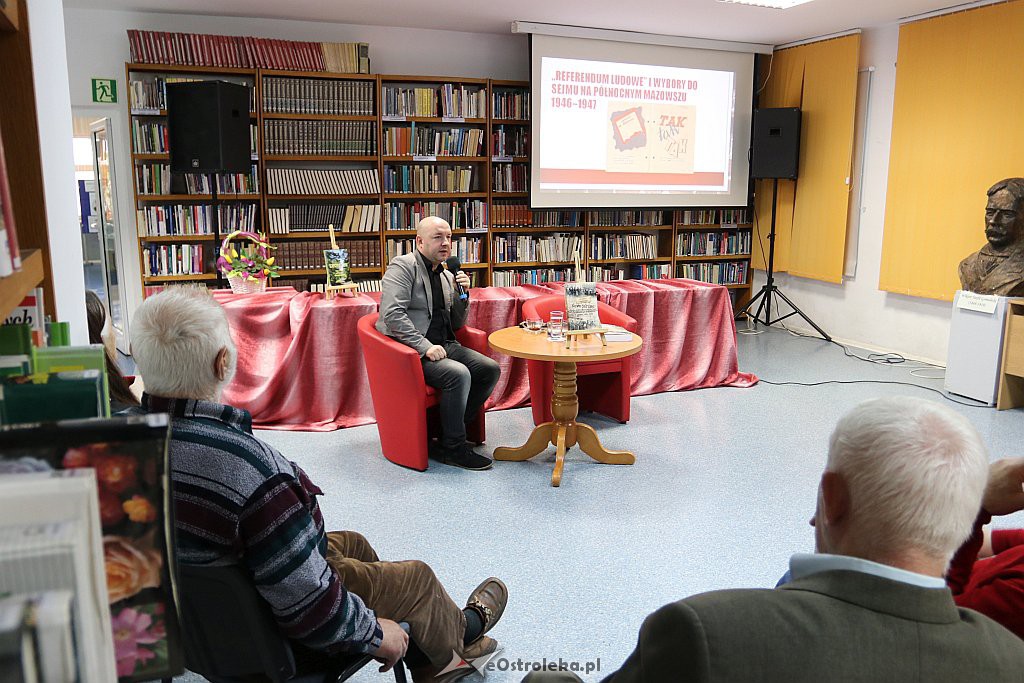 Prezentacja książki Wojciecha Łukaszewskiego Nowe Jarzmo [16.5.2019] - zdjęcie #1 - eOstroleka.pl