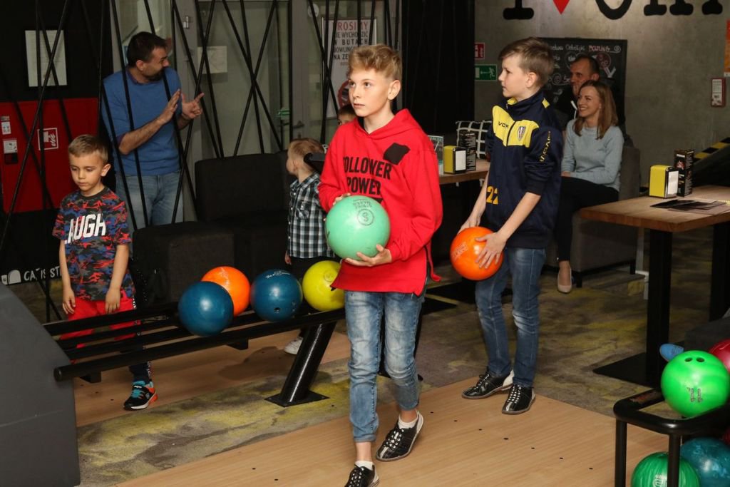 I Mistrzostwa Ostrołęki w bowlingu za nami [17.05.2019] - zdjęcie #17 - eOstroleka.pl