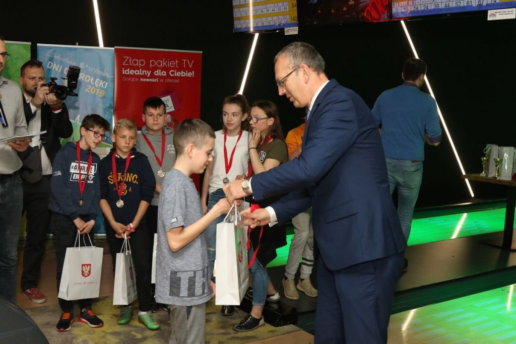 I Mistrzostwa Ostrołęki w bowlingu za nami [17.05.2019] - zdjęcie #9 - eOstroleka.pl