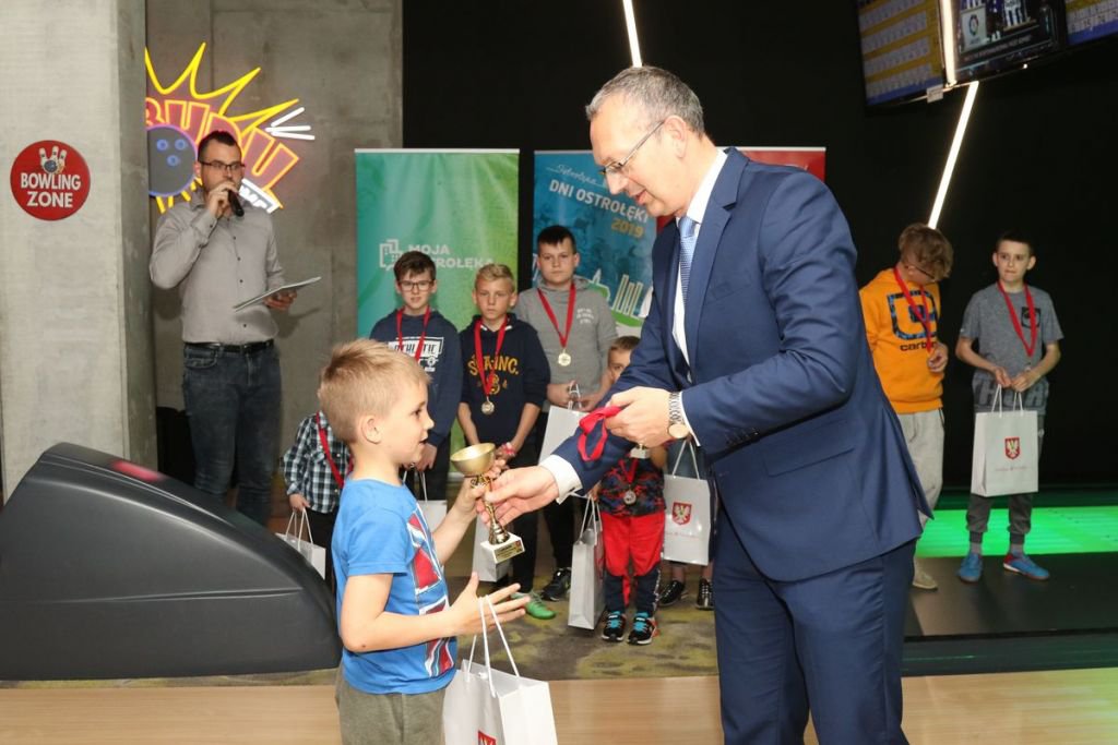 I Mistrzostwa Ostrołęki w bowlingu za nami [17.05.2019] - zdjęcie #7 - eOstroleka.pl