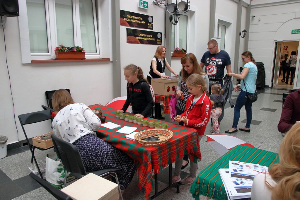 Noc Muzeów w Muzeum Kultury Kurpiowskiej [18.05.2019] - zdjęcie #13 - eOstroleka.pl