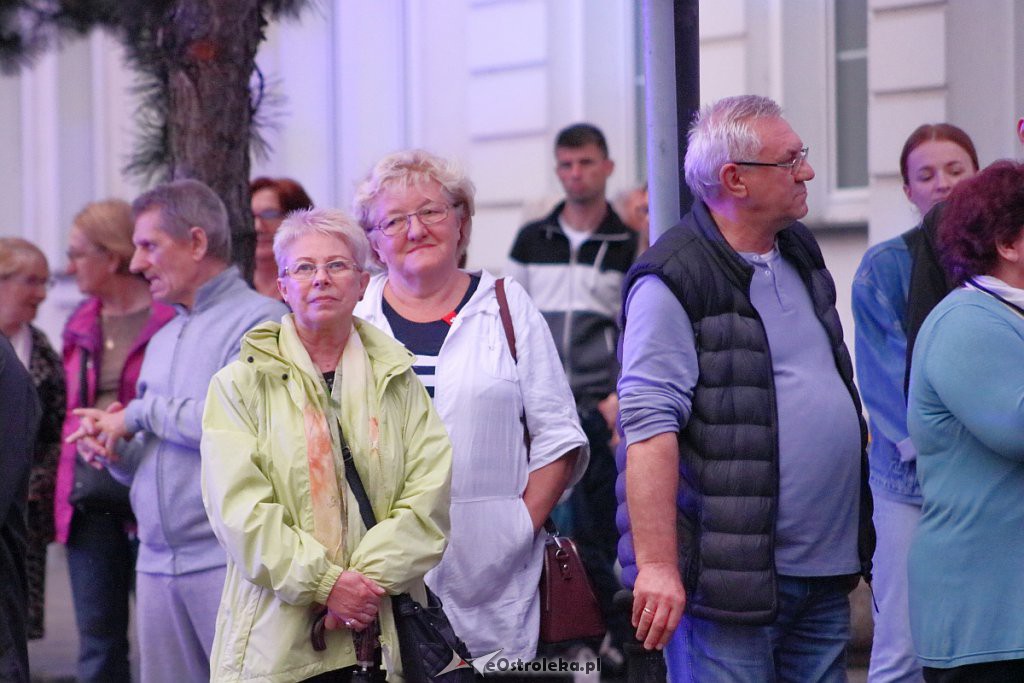 Gwiazda „Majówki Ostrołęckiej” - węgierski zespół  Söndörgö [18.05.2019] - zdjęcie #54 - eOstroleka.pl