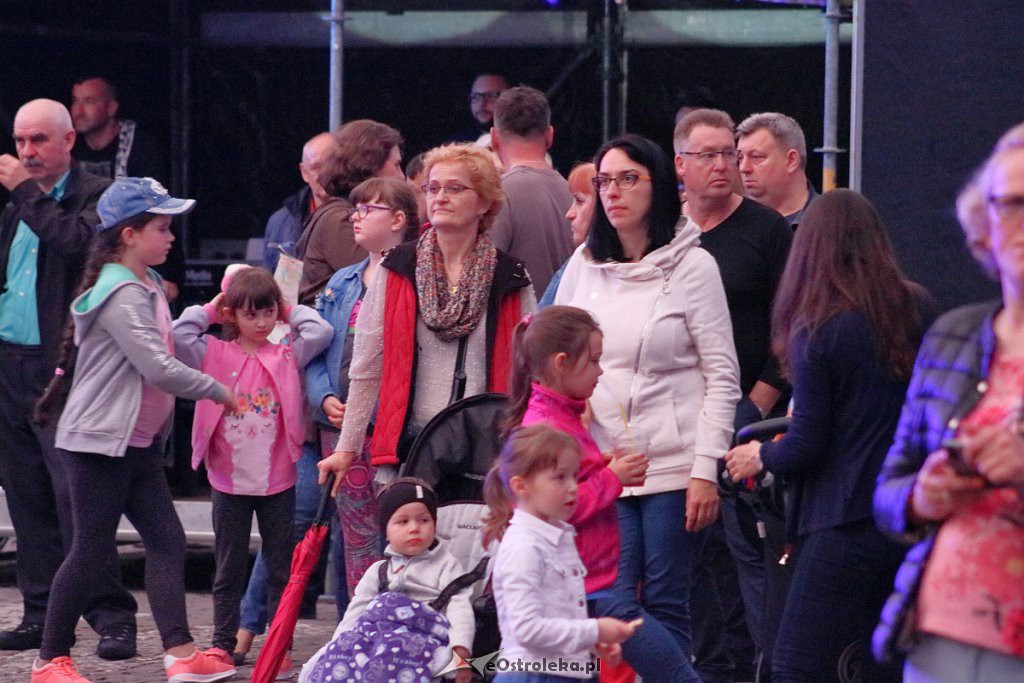Gwiazda „Majówki Ostrołęckiej” - węgierski zespół  Söndörgö [18.05.2019] - zdjęcie #42 - eOstroleka.pl