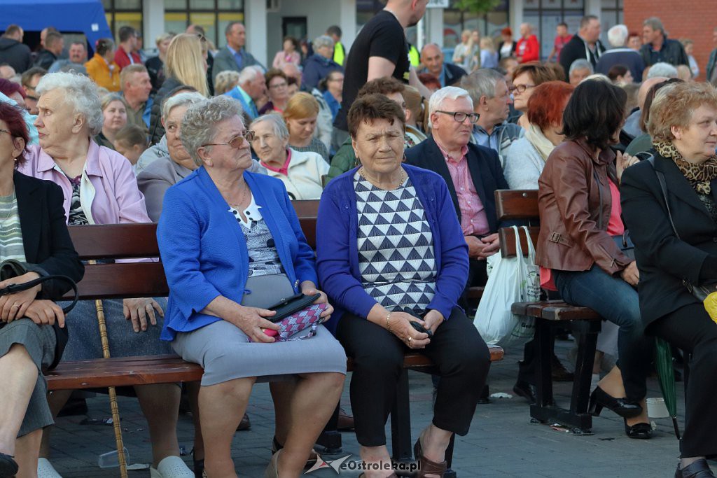Festyn rodzinny na 60-lecie istnienia OSM [WIDEO, ZDJĘCIA] - zdjęcie #14 - eOstroleka.pl