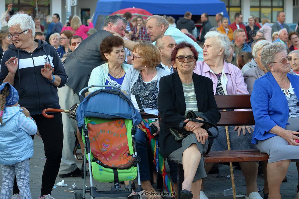 Festyn rodzinny na 60-lecie istnienia OSM [WIDEO, ZDJĘCIA] - zdjęcie #13 - eOstroleka.pl