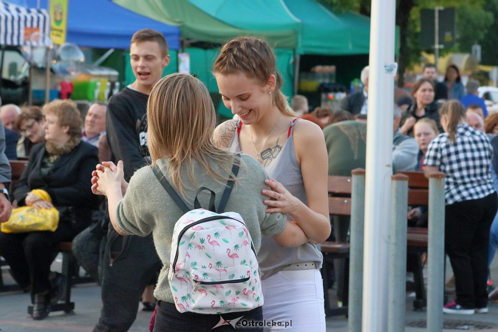 Festyn rodzinny na 60-lecie istnienia OSM [WIDEO, ZDJĘCIA] - zdjęcie #1 - eOstroleka.pl