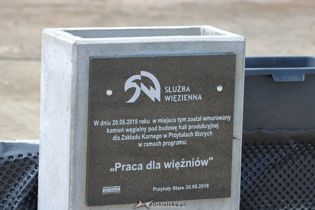 Więźniowie z ZK w Przytułach będą mieli pracę. Wmurowano akt erekcyjny pod budowę hali [WIDEO, ZDJĘCIA] - zdjęcie #30 - eOstroleka.pl