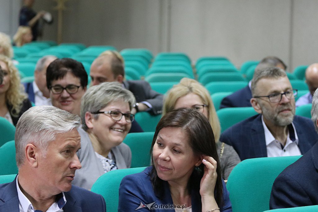 Podpisanie umów na dofinansowania dla gmin [22.5.2019] - zdjęcie #33 - eOstroleka.pl