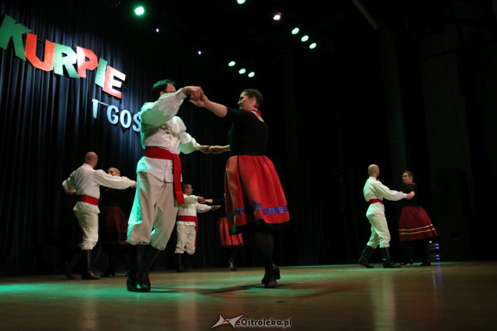 Zespół Pieśni i Tańca Kurpie na Dzień Mamy [WIDEO, ZDJĘCIA] - zdjęcie #69 - eOstroleka.pl