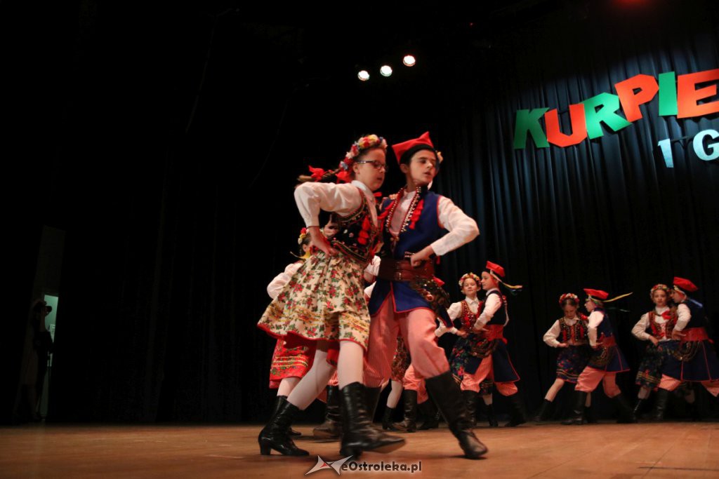 Zespół Pieśni i Tańca Kurpie na Dzień Mamy [WIDEO, ZDJĘCIA] - zdjęcie #23 - eOstroleka.pl