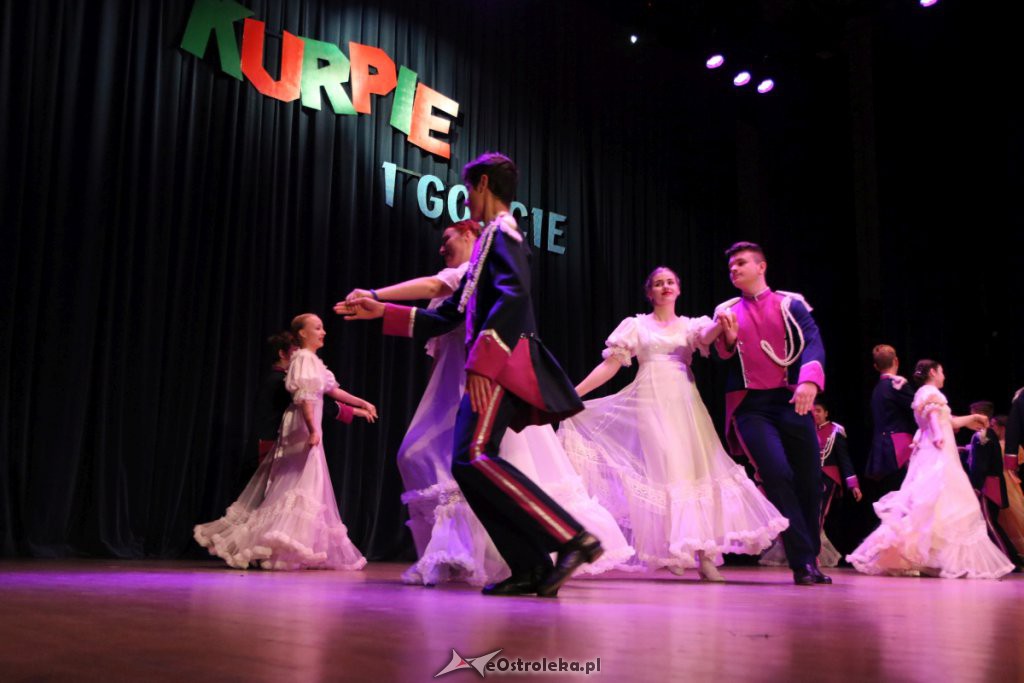 Zespół Pieśni i Tańca Kurpie na Dzień Mamy [WIDEO, ZDJĘCIA] - zdjęcie #15 - eOstroleka.pl