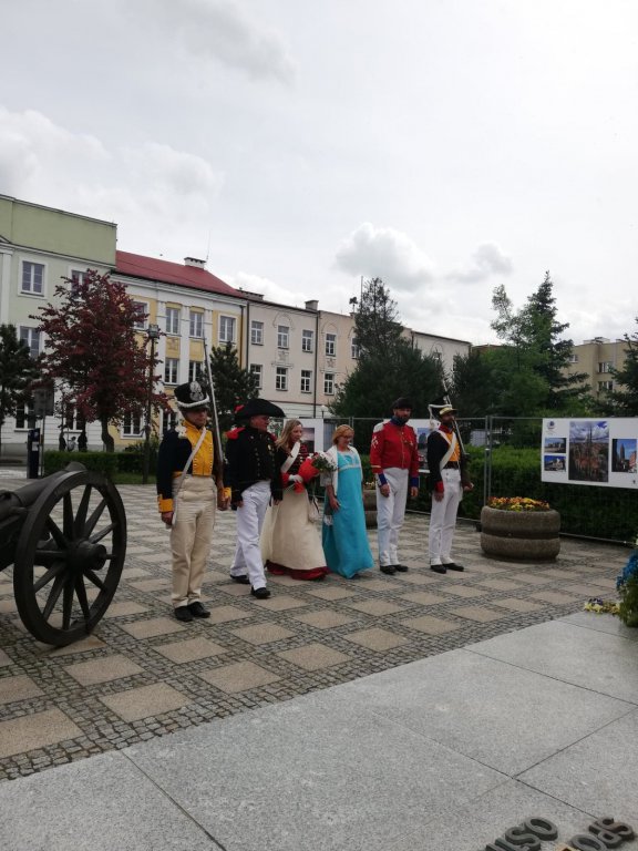 Czwartacy w hołdzie poległym w bitwie pod Ostrołęką [ZDJĘCIA] - zdjęcie #11 - eOstroleka.pl