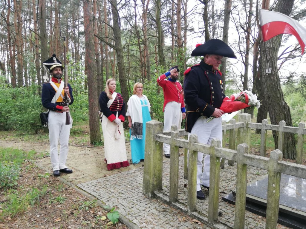 Czwartacy w hołdzie poległym w bitwie pod Ostrołęką [ZDJĘCIA] - zdjęcie #6 - eOstroleka.pl