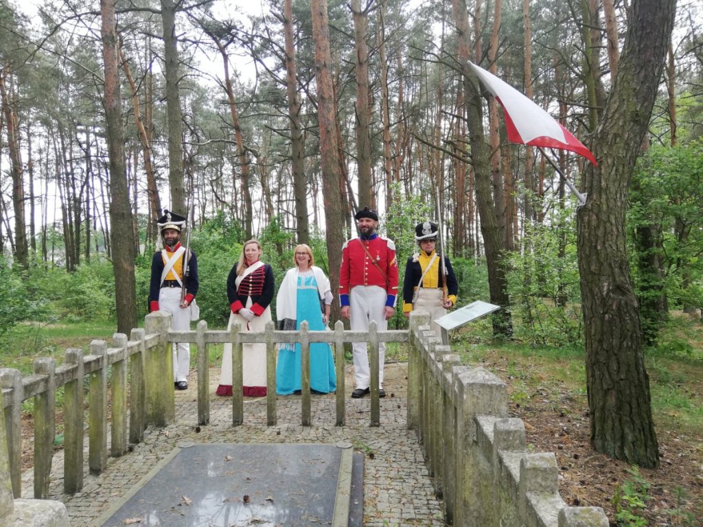 Czwartacy w hołdzie poległym w bitwie pod Ostrołęką [ZDJĘCIA] - zdjęcie #15 - eOstroleka.pl
