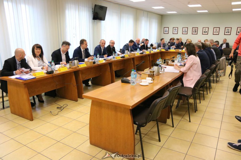 XII sesja Rady Miasta [30.05.2019] - zdjęcie #7 - eOstroleka.pl