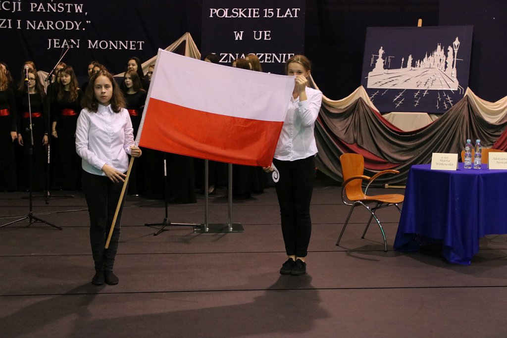 Finisz obchodów 15. rocznicy wstąpienia Polski do UE w III LO [30.05.2019] - zdjęcie #42 - eOstroleka.pl