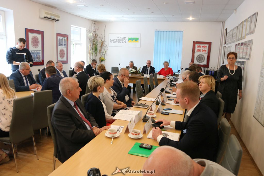 VI sesja Rady Powiatu w Ostrołęce [31.05.2019] - zdjęcie #36 - eOstroleka.pl