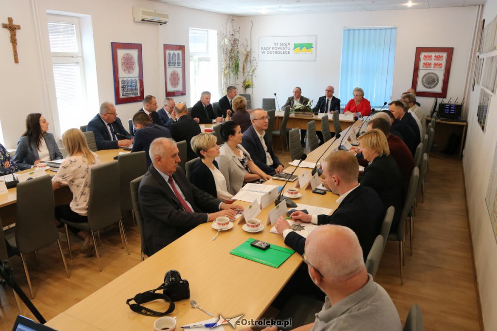 VI sesja Rady Powiatu w Ostrołęce [31.05.2019] - zdjęcie #34 - eOstroleka.pl