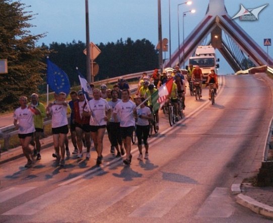 Rowerzyści z Węgier w Ostrołęce (09/08/2010) - zdjęcie #19 - eOstroleka.pl