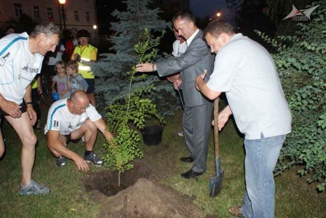 Rowerzyści z Węgier w Ostrołęce (09/08/2010) - zdjęcie #7 - eOstroleka.pl