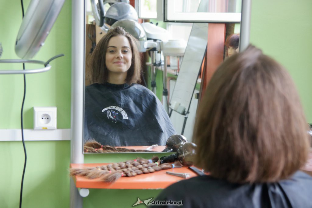 Uczennice „piątki” oddały swoje włosy fundacji Rak’n’Roll [04.06.2019] - zdjęcie #23 - eOstroleka.pl