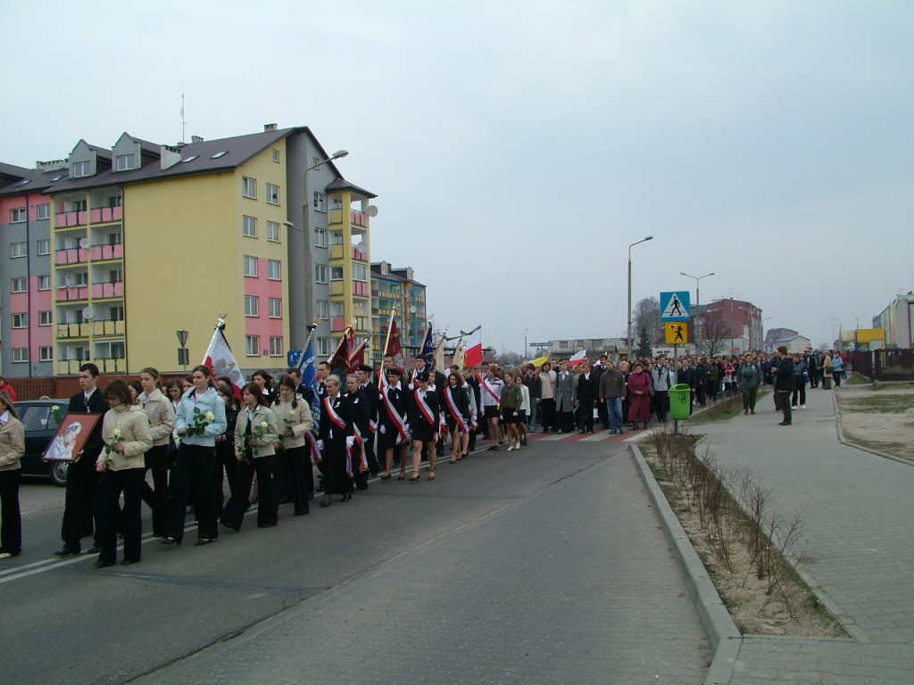 Biały Marsz dla Papieża Jana Pawła II - 2005 r. - zdjęcie #30 - eOstroleka.pl