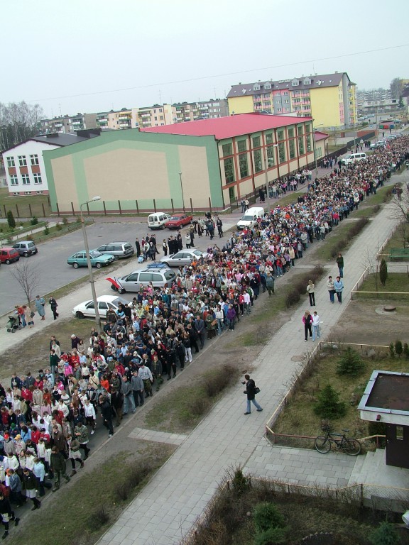 Biały Marsz dla Papieża Jana Pawła II - 2005 r. - zdjęcie #40 - eOstroleka.pl