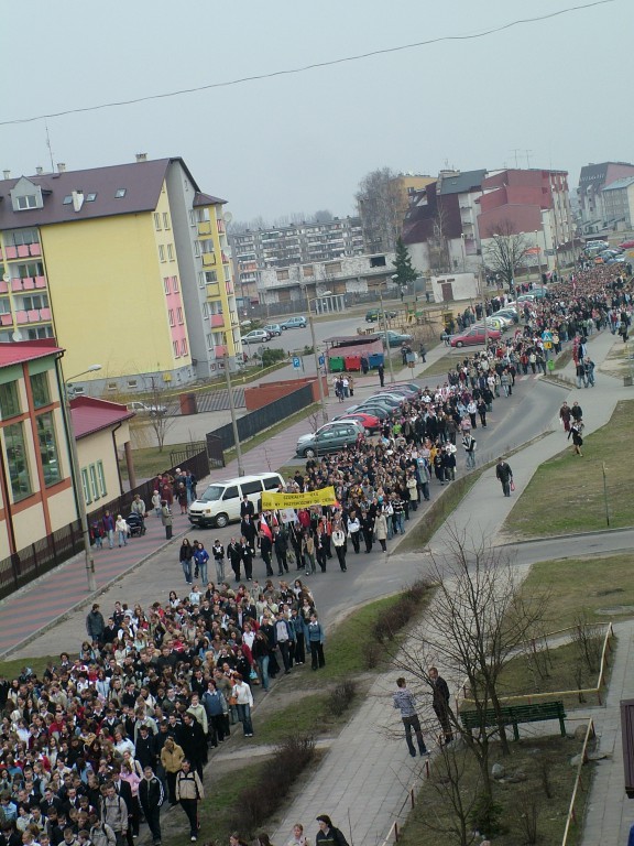 Biały Marsz dla Papieża Jana Pawła II - 2005 r. - zdjęcie #42 - eOstroleka.pl