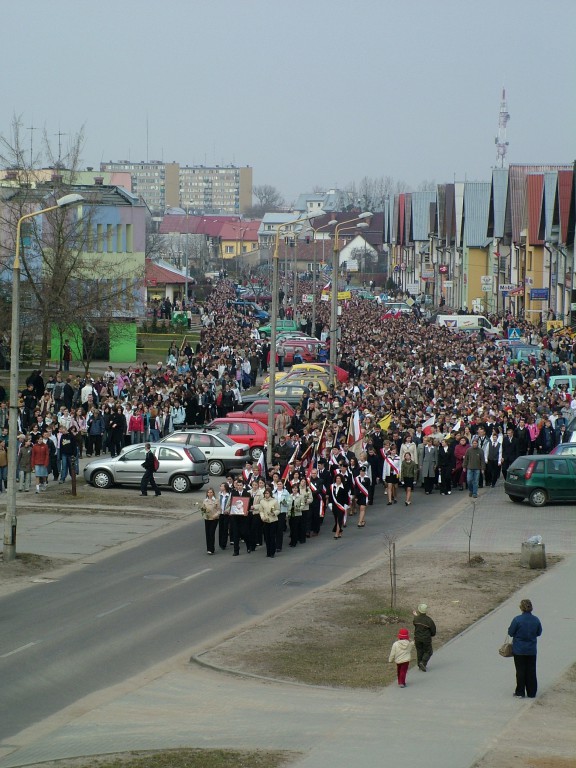 Biały Marsz dla Papieża Jana Pawła II - 2005 r. - zdjęcie #71 - eOstroleka.pl