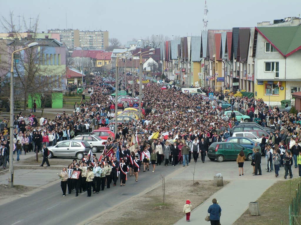 Biały Marsz dla Papieża Jana Pawła II - 2005 r. - zdjęcie #73 - eOstroleka.pl