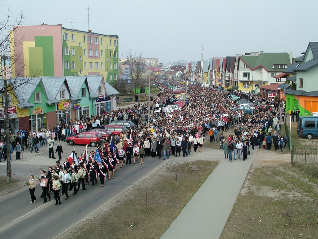 Biały Marsz dla Papieża Jana Pawła II - 2005 r. - zdjęcie #61 - eOstroleka.pl