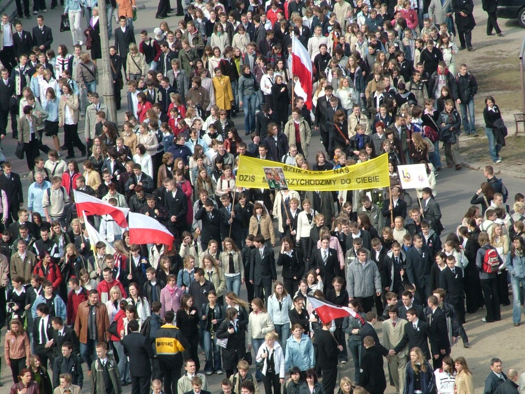 Biały Marsz dla Papieża Jana Pawła II - 2005 r. - zdjęcie #104 - eOstroleka.pl