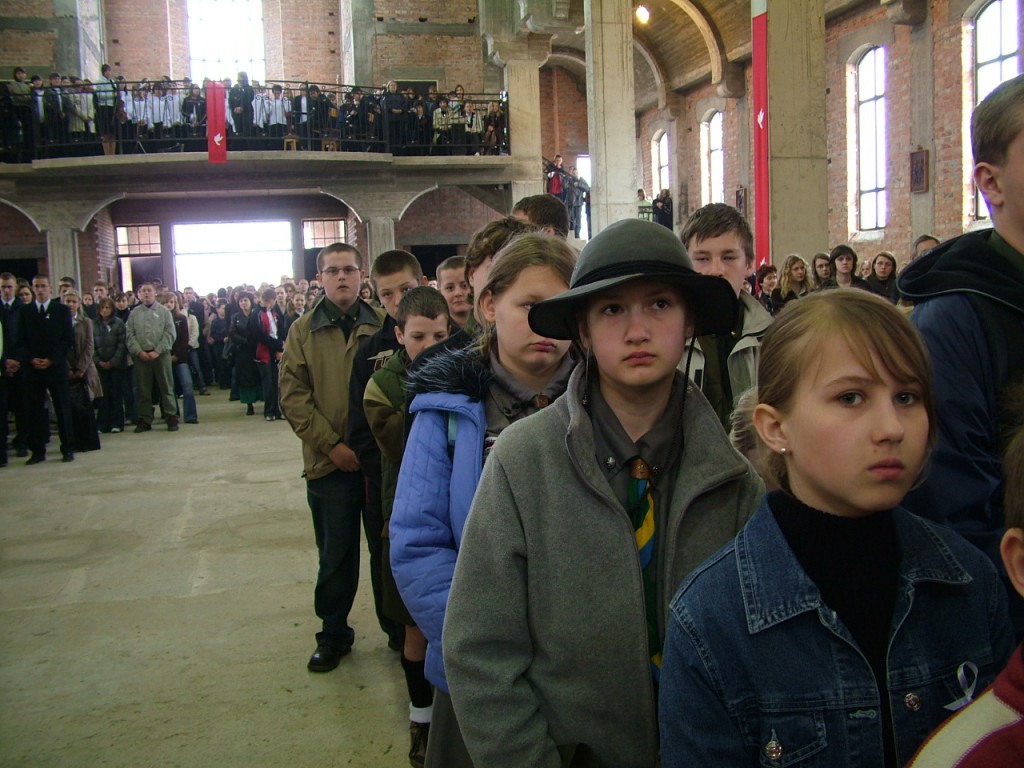 Biały Marsz dla Papieża Jana Pawła II - 2005 r. - zdjęcie #14 - eOstroleka.pl