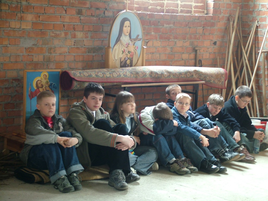 Biały Marsz dla Papieża Jana Pawła II - 2005 r. - zdjęcie #8 - eOstroleka.pl