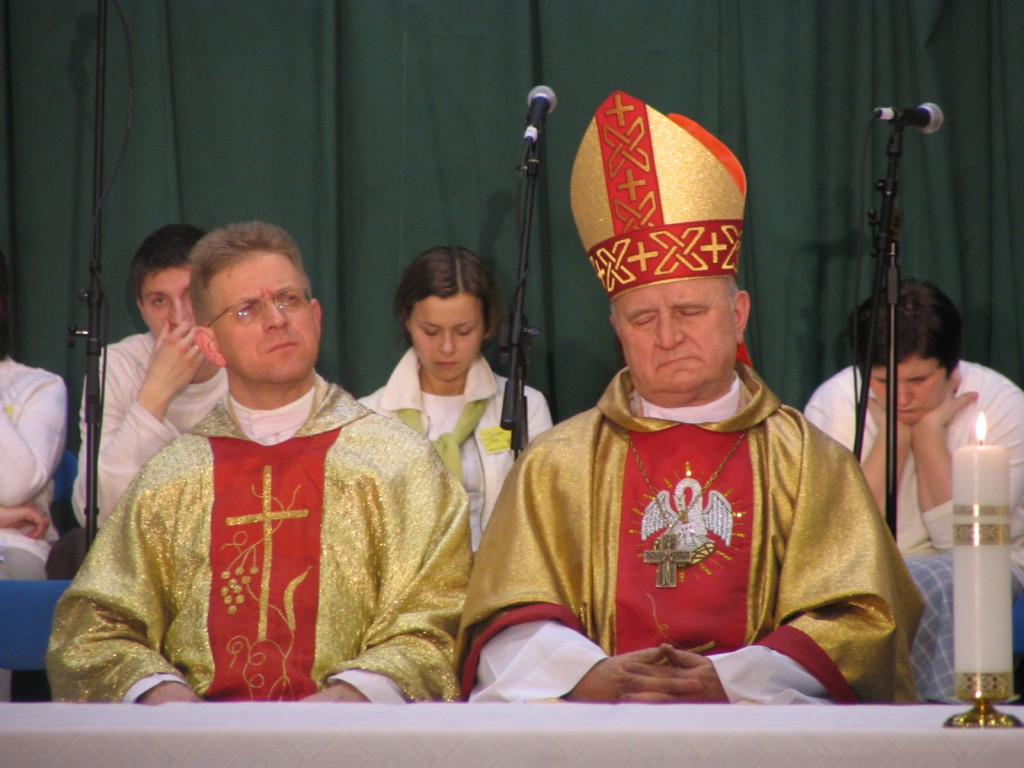 III Ostrołęckie Spotkania Charyzmatyczne - zdjęcie #19 - eOstroleka.pl