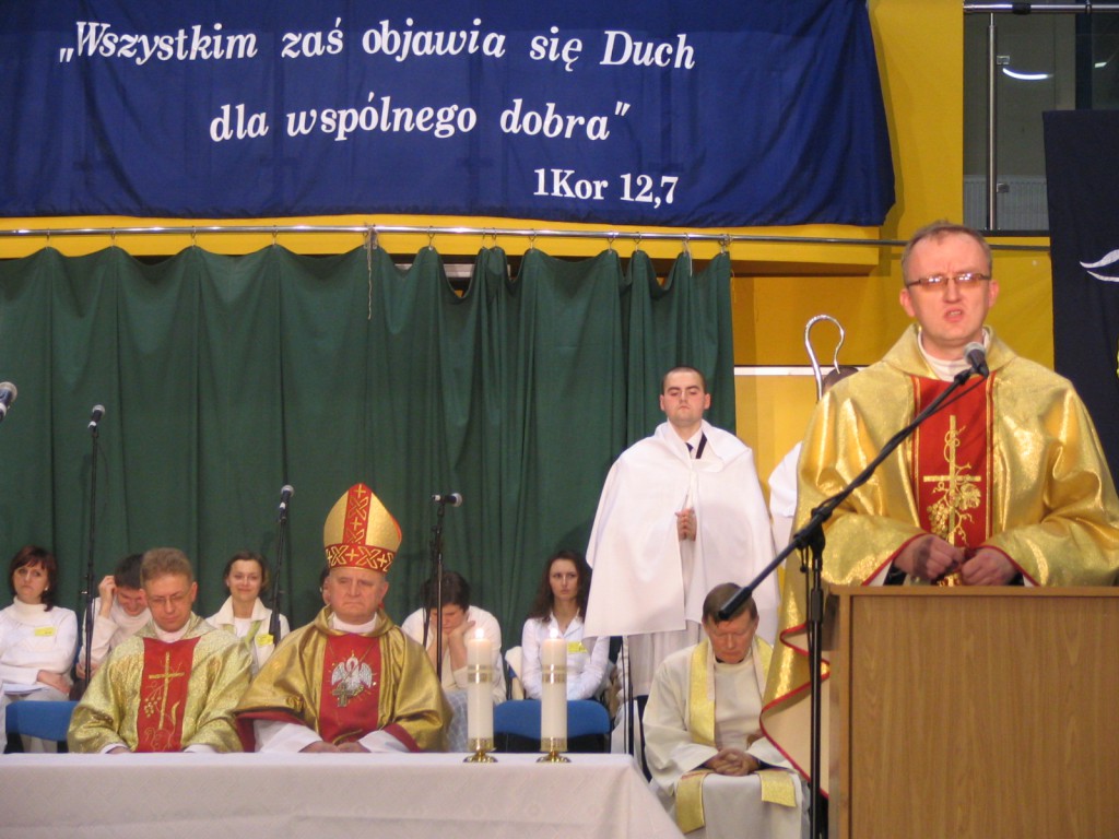 III Ostrołęckie Spotkania Charyzmatyczne - zdjęcie #16 - eOstroleka.pl