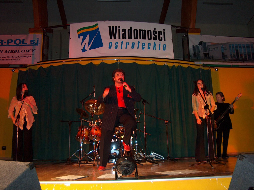Koncert Krzysztofa Krawczyka w Ostrołęce - 2003 - zdjęcie #12 - eOstroleka.pl