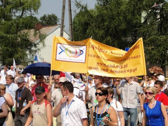 Marsz dla Jezusa i Msza św. o uzdrowienie (15.08.2010) - zdjęcie #4 - eOstroleka.pl