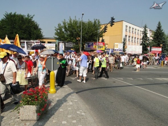 Marsz dla Jezusa i Msza św. o uzdrowienie (15.08.2010) - zdjęcie #10 - eOstroleka.pl