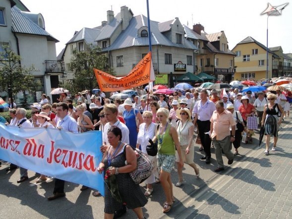 Marsz dla Jezusa i Msza św. o uzdrowienie (15.08.2010) - zdjęcie #19 - eOstroleka.pl