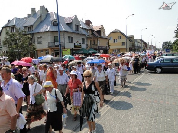 Marsz dla Jezusa i Msza św. o uzdrowienie (15.08.2010) - zdjęcie #20 - eOstroleka.pl