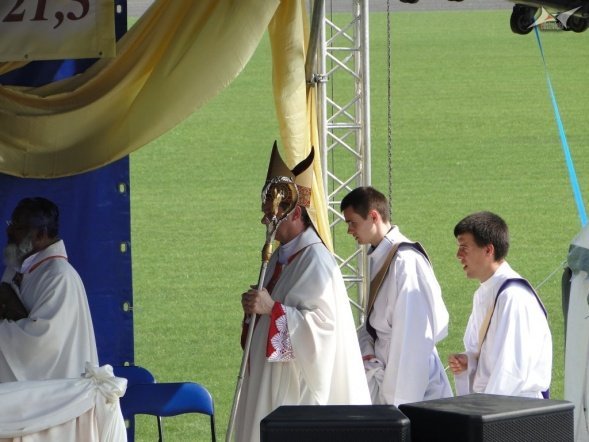 Marsz dla Jezusa i Msza św. o uzdrowienie (15.08.2010) - zdjęcie #50 - eOstroleka.pl