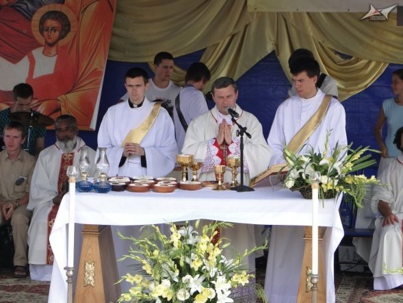 Marsz dla Jezusa i Msza św. o uzdrowienie (15.08.2010) - zdjęcie #62 - eOstroleka.pl