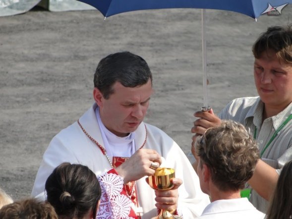 Marsz dla Jezusa i Msza św. o uzdrowienie (15.08.2010) - zdjęcie #64 - eOstroleka.pl