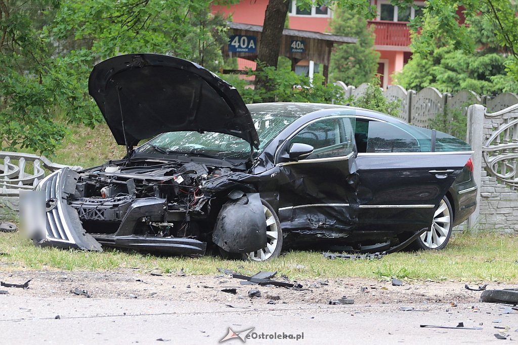 Wypadek w Zdunku, gm. Myszyniec [08.06.2019] - zdjęcie #4 - eOstroleka.pl