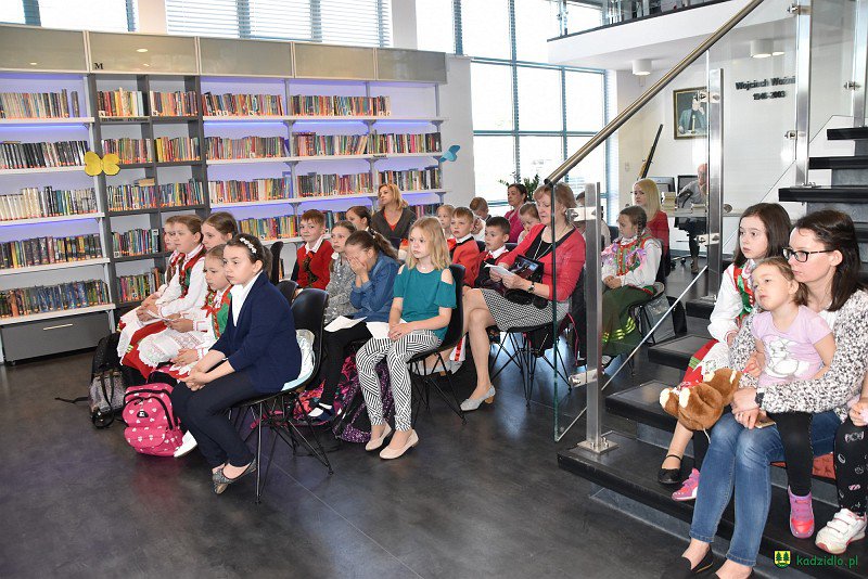 Eliminacje XXXVI Konkursu Recytatorskiego „Kurpie Zielone w literaturze” [11.06.2019] - zdjęcie #22 - eOstroleka.pl