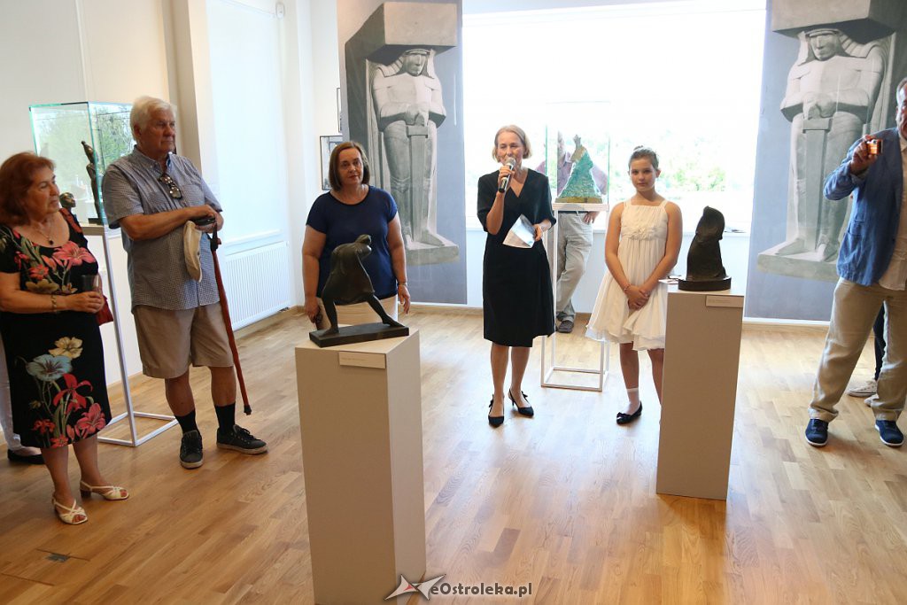 Wernisaż wystawy „W świecie rzeźb Romualda Zerycha” w ostrołęckim muzeum [14.06.2019] - zdjęcie #5 - eOstroleka.pl