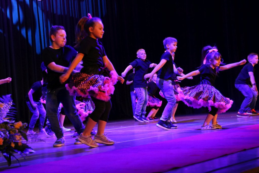 XII Samorządowa Gala Uczniowska [17.06.2019] - zdjęcie #38 - eOstroleka.pl