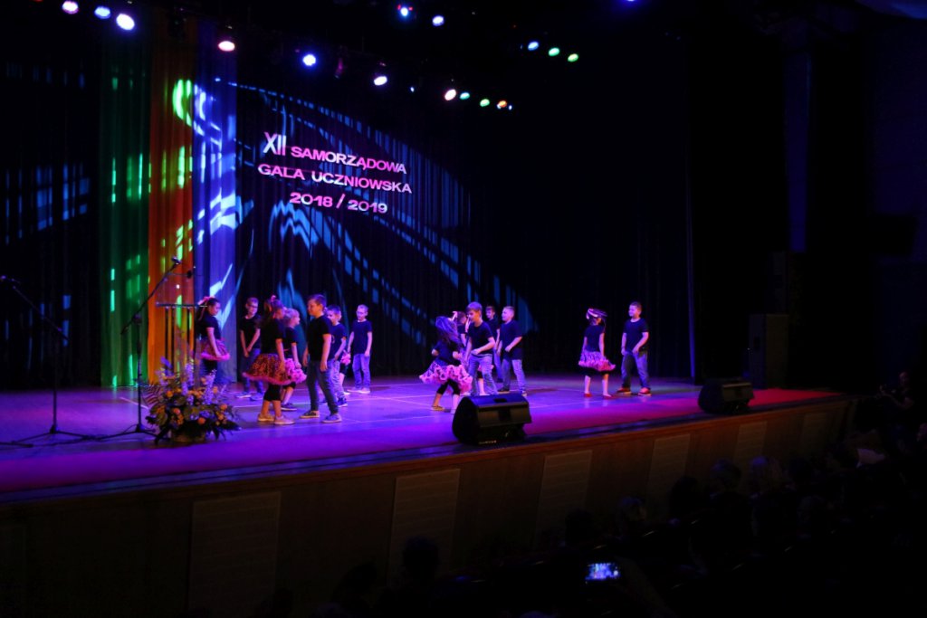 XII Samorządowa Gala Uczniowska [17.06.2019] - zdjęcie #37 - eOstroleka.pl