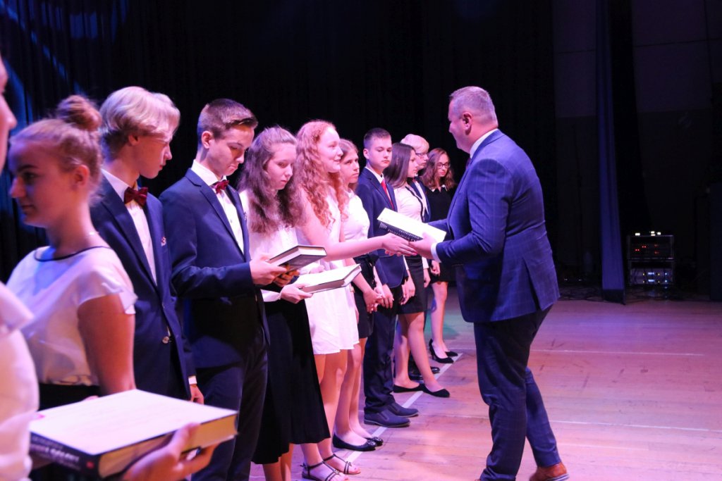 XII Samorządowa Gala Uczniowska [17.06.2019] - zdjęcie #27 - eOstroleka.pl